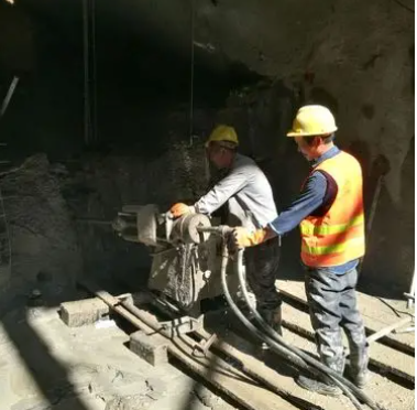 海盐水下抗分散灌浆料特点 水下不分散注浆料介绍